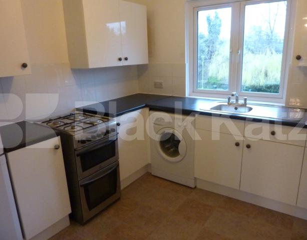 			NEW INSTRUCTION!, 1 Bedroom, 1 bath, 1 reception Flat			 Barker Drive, CAMDEN